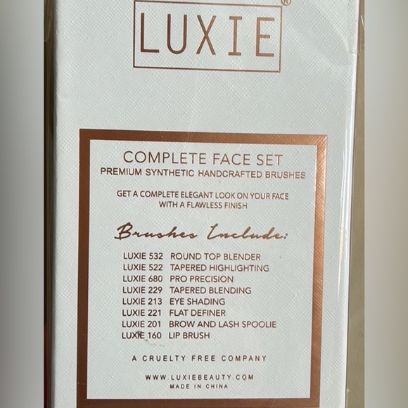 Luxie complete 8 piece set in rose gold . New in original package. - Picture 6 of 8